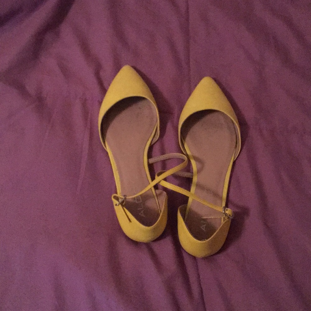 Flats - Picture 2 of 4